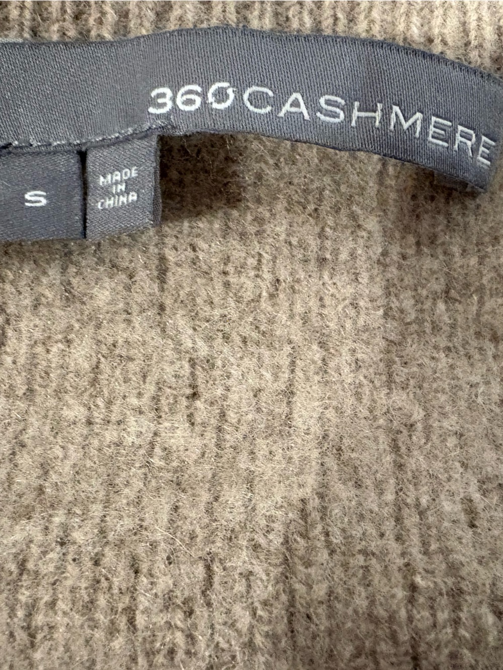 360Cashmere 100% Cashmere Taupe Knit Sweater Pocket Soft Luxury Fits XS - Picture 5 of 6